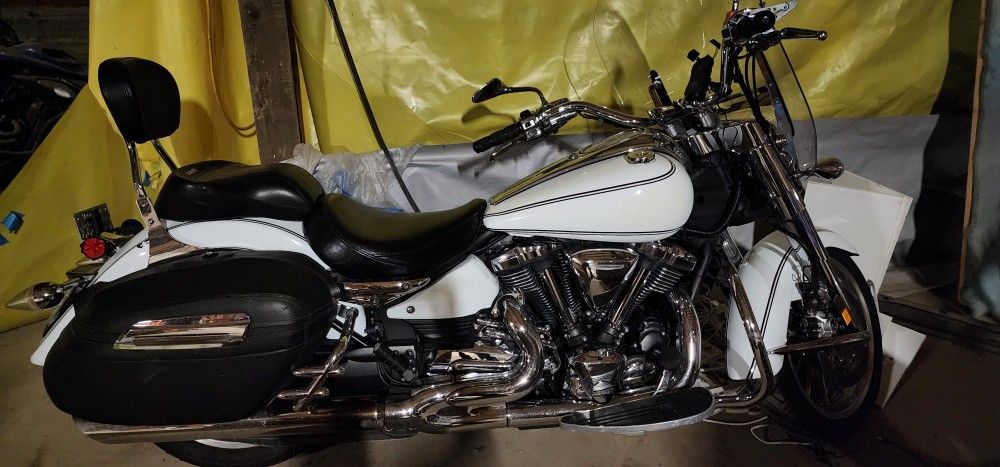 Yamaha Xv1900 Stratoliner Bike