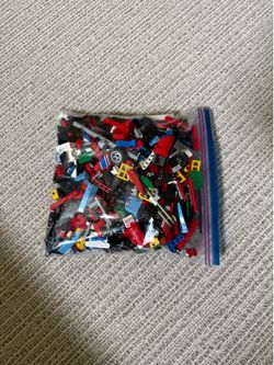 Miscellaneous Lego pieces