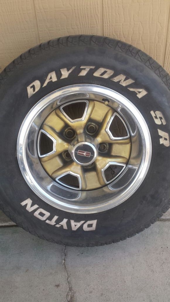 Oldsmobile cutlass supreme 14" Rally wheels & tires