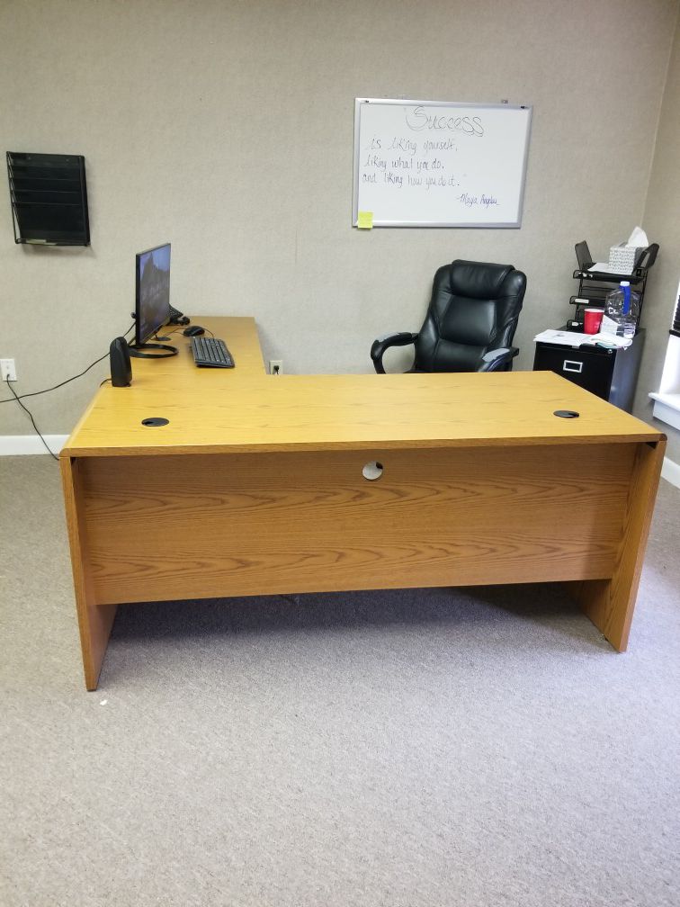 L-Shaped Office Desk (Price Reduced)