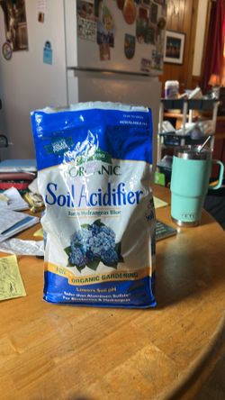Hydrangeas soil acidifier