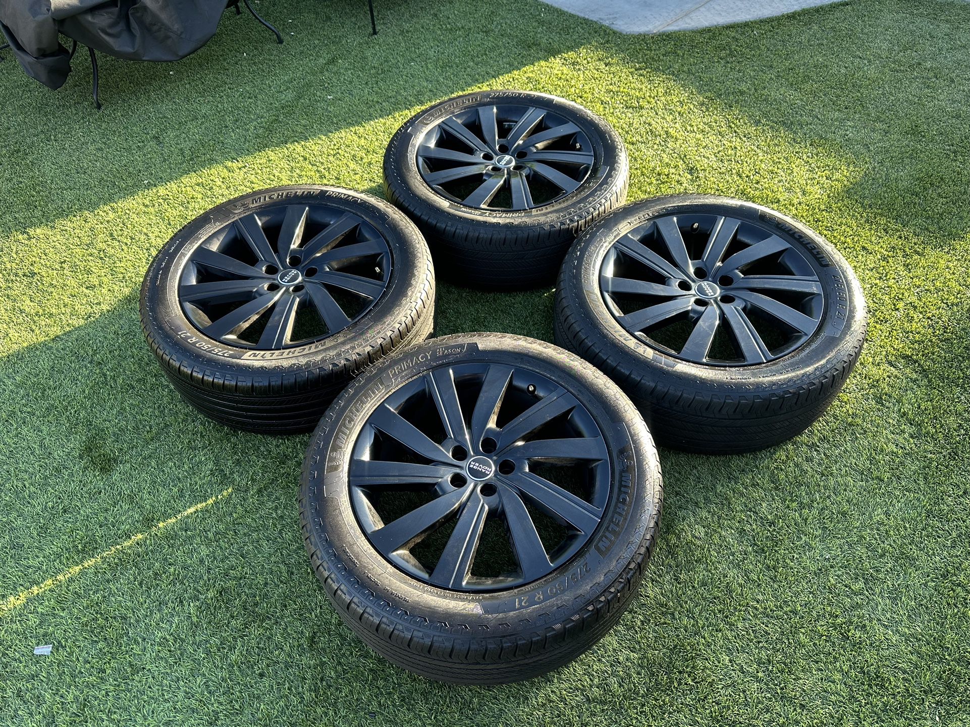 Land Rover Discovery Sport 21” inch Wheels and Tires
