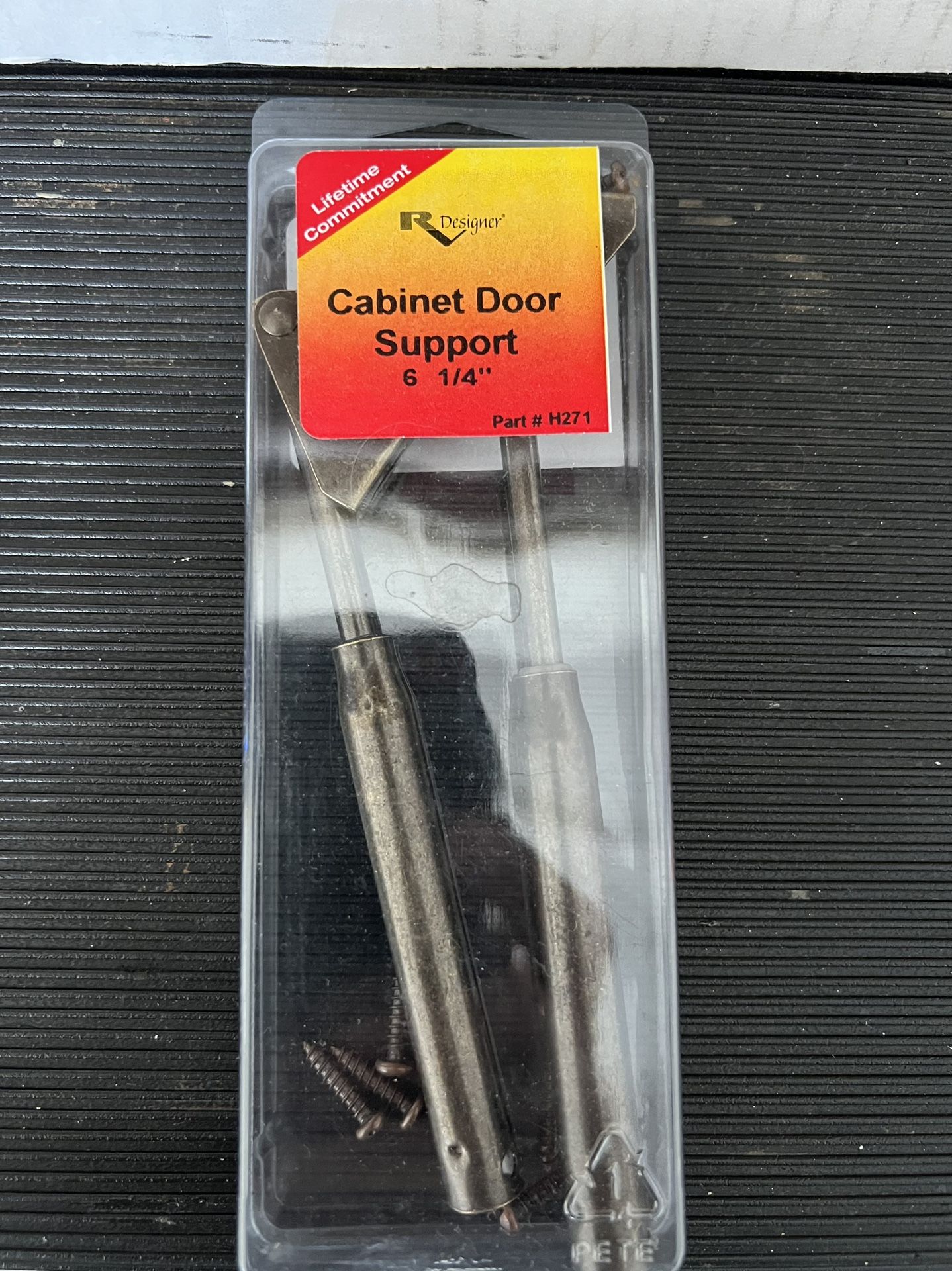 RV Cabinet Door Struts