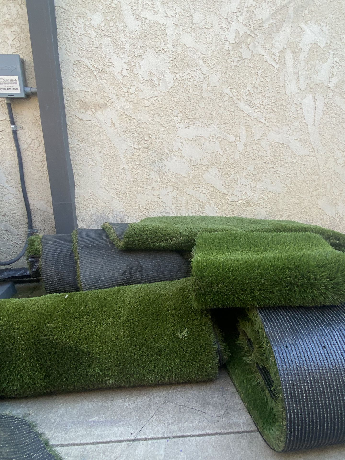 Artificial Grass All Of Them For Only 100 dollars Big Sizes 17 Feet Long And 5 Feet Wide Different Sizes