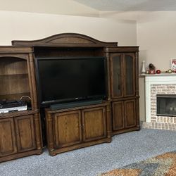 Beautiful Solid Wood Entertainment Center – Excellent Condition
