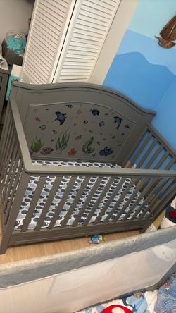 Crib and mattress