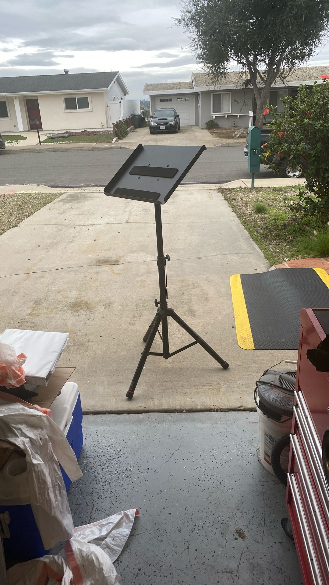 Heavy Duty Music Stand