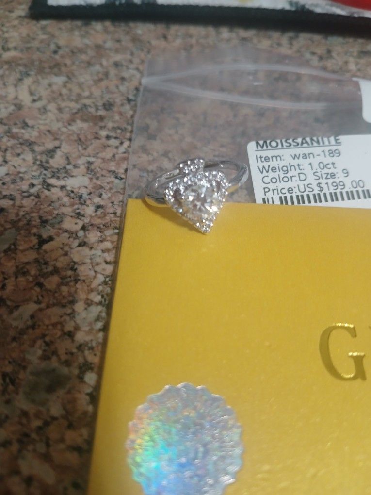 1 Carat Certified Moissanite Rind