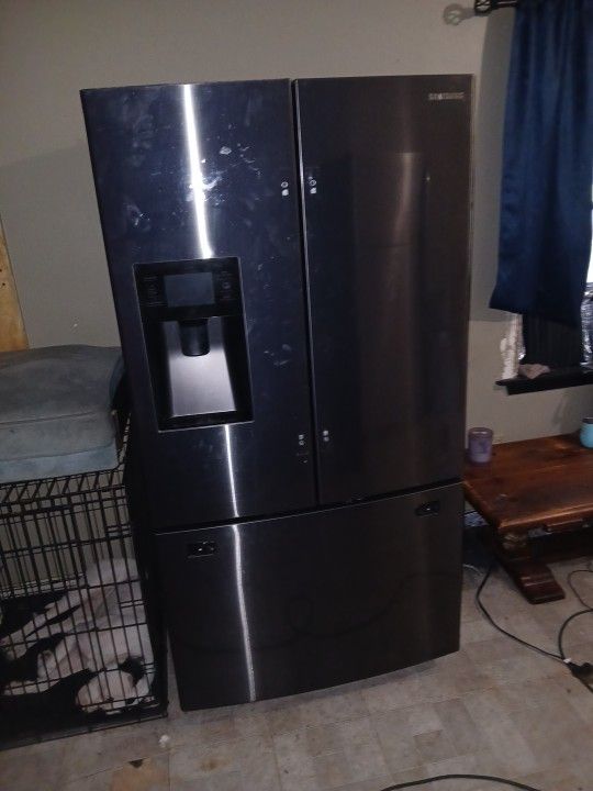 Refrigerator
