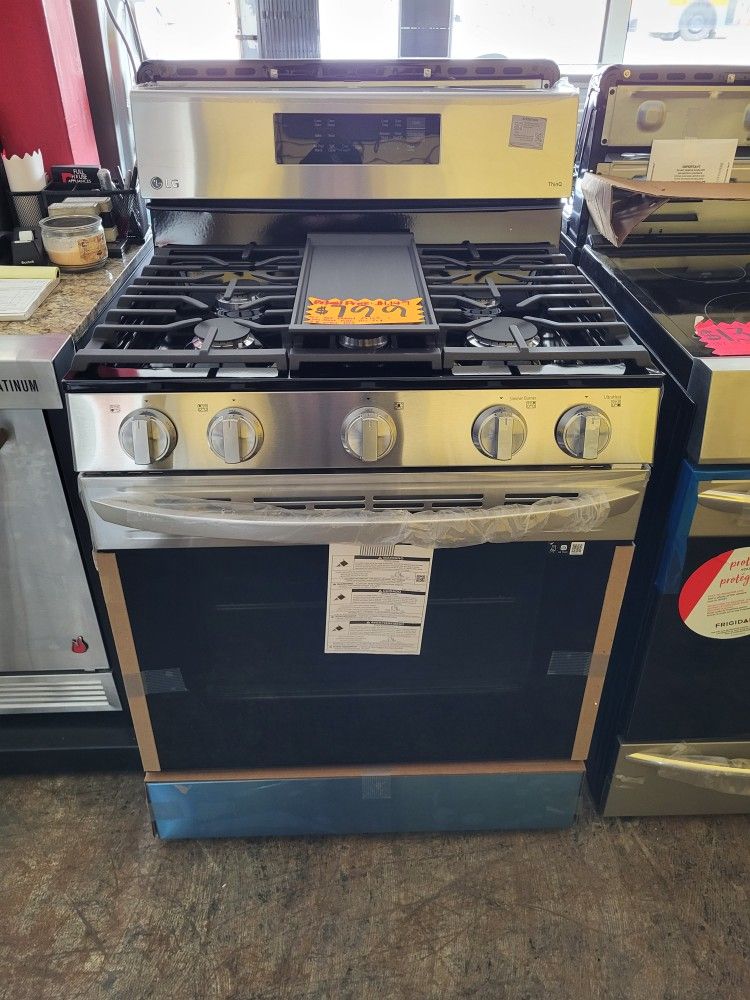 New LG ThinQ 5 Burner Gas Stove With Air Fry 30\