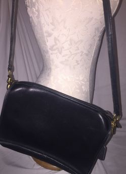 Vintage coach Bonnie Purse 137-2735 very nice