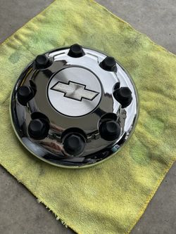 02-07 Chevrolet Silverado 3500 Dually Chrome Center Cap