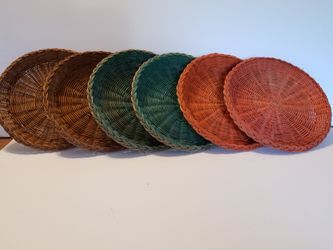 6 wicker plate holders