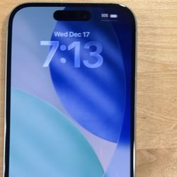 iPhone 15 – 128GB – Green (AT&T / Cricket)