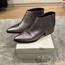 Women’s Marc Fisher Boots Size 7