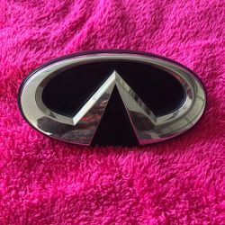 Infiniti Front Emblem 2014-2019