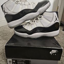 Jordan 11 Concord - Size 10M