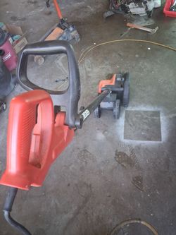 Black and Decker electric edger