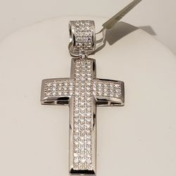 Sterling Silver Cross Mossainite Pendant 