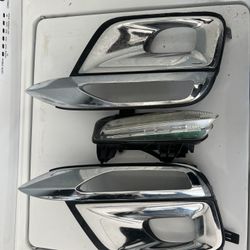 2015-2017 INFINITI QX80 Fog Light Trim Passenger & Driver Side Chrome 2Pc Plus A Fog Light