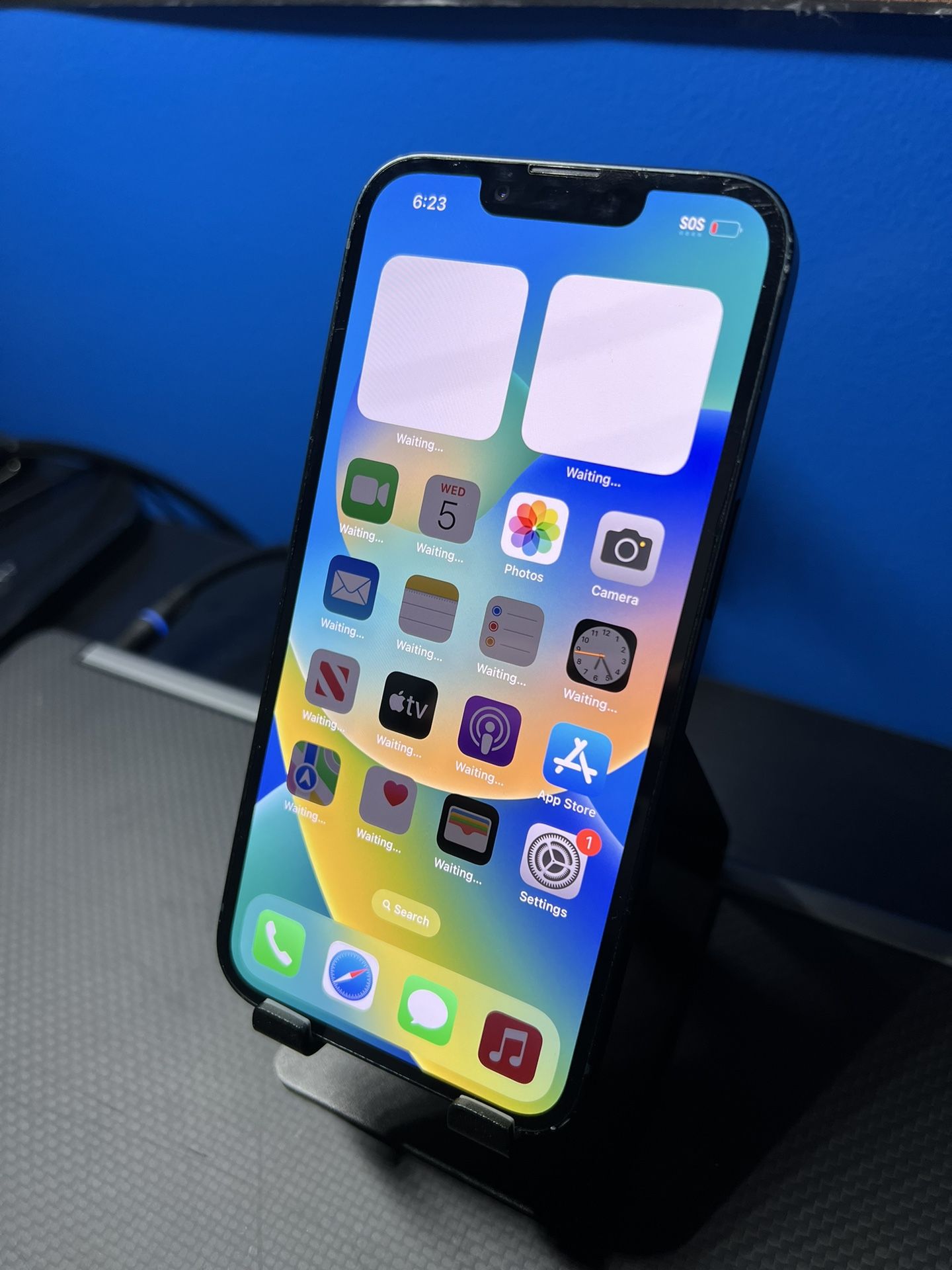 iPhone 13 256GB Unlocked Midnight (excellent condition)