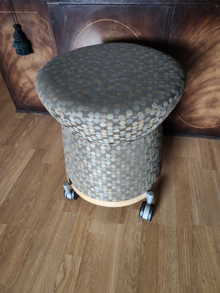Contemporary, JSI Collective Motion, JOFCO Mobile Stool, excellent condition