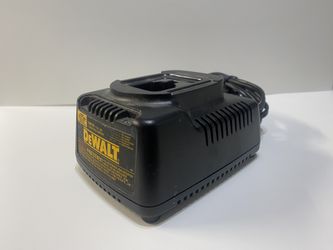 DEWALT CHARGER