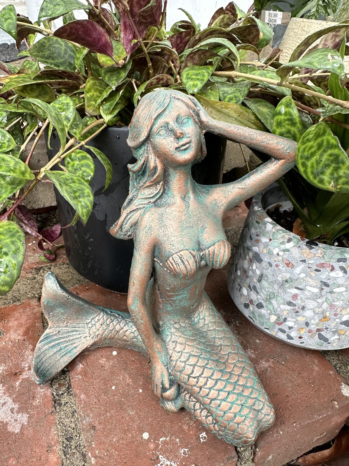 Mermaid Statue 6” Tall