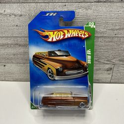 Vintage Hot Wheels Brown ‘1949 MERC  /  Treasure Hunt • Die Cast Metal & plastic Parts • Made in Malaysia 