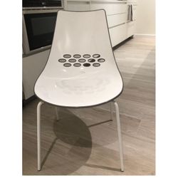 Italian Glass Table And Chairs - Caligaris