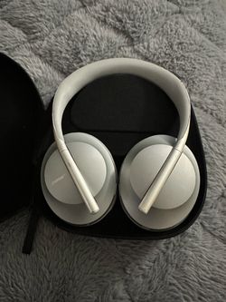 Bose Headphone 700- SERIOUS inquiries ONLY!!!