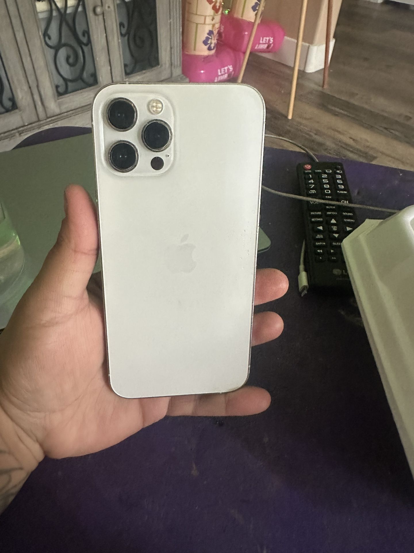 iPhone 12 Pro Max Carrier Unlocked