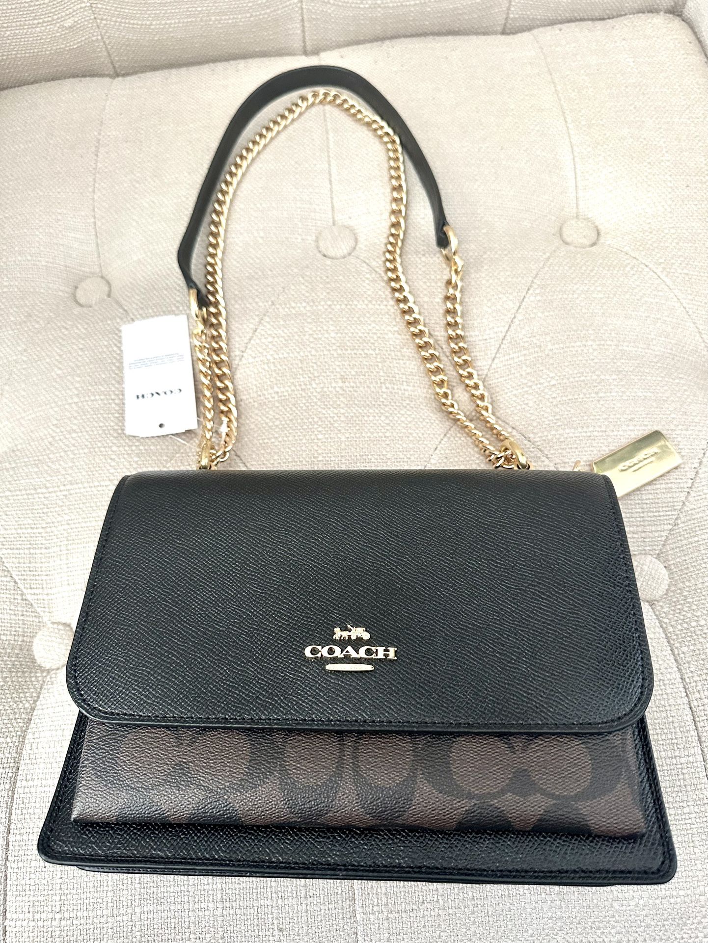  Coach Leather Purse  *Brand New* 