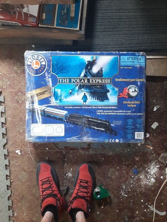 Lionel Polar Express Train Set