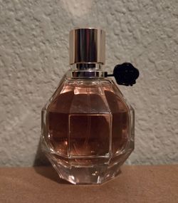 Viktor & Rolf Flowerbomb 1.7oz perfume