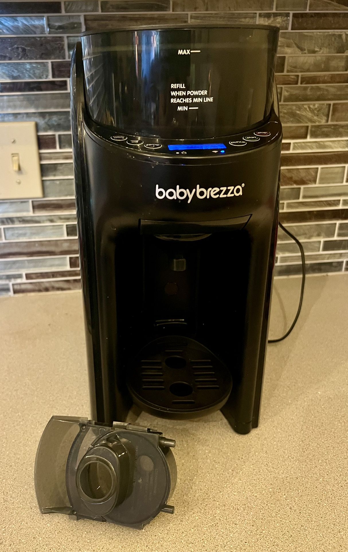 Baby Brezza Formula Pro Advanced (with Wi-fi)