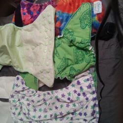 Cloth Diapers 4 Total With 4 Inserts Al For 15