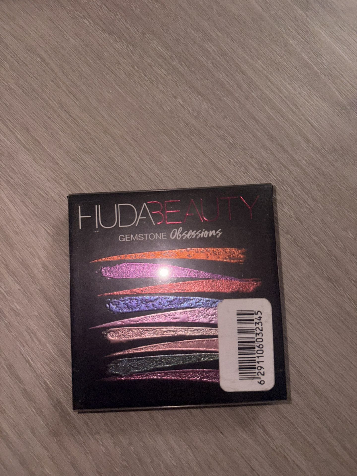 Brand new Huda Beauty OBSESSIONS Palettes
