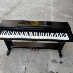  Piano Keyboard Yamaha Clavinova 