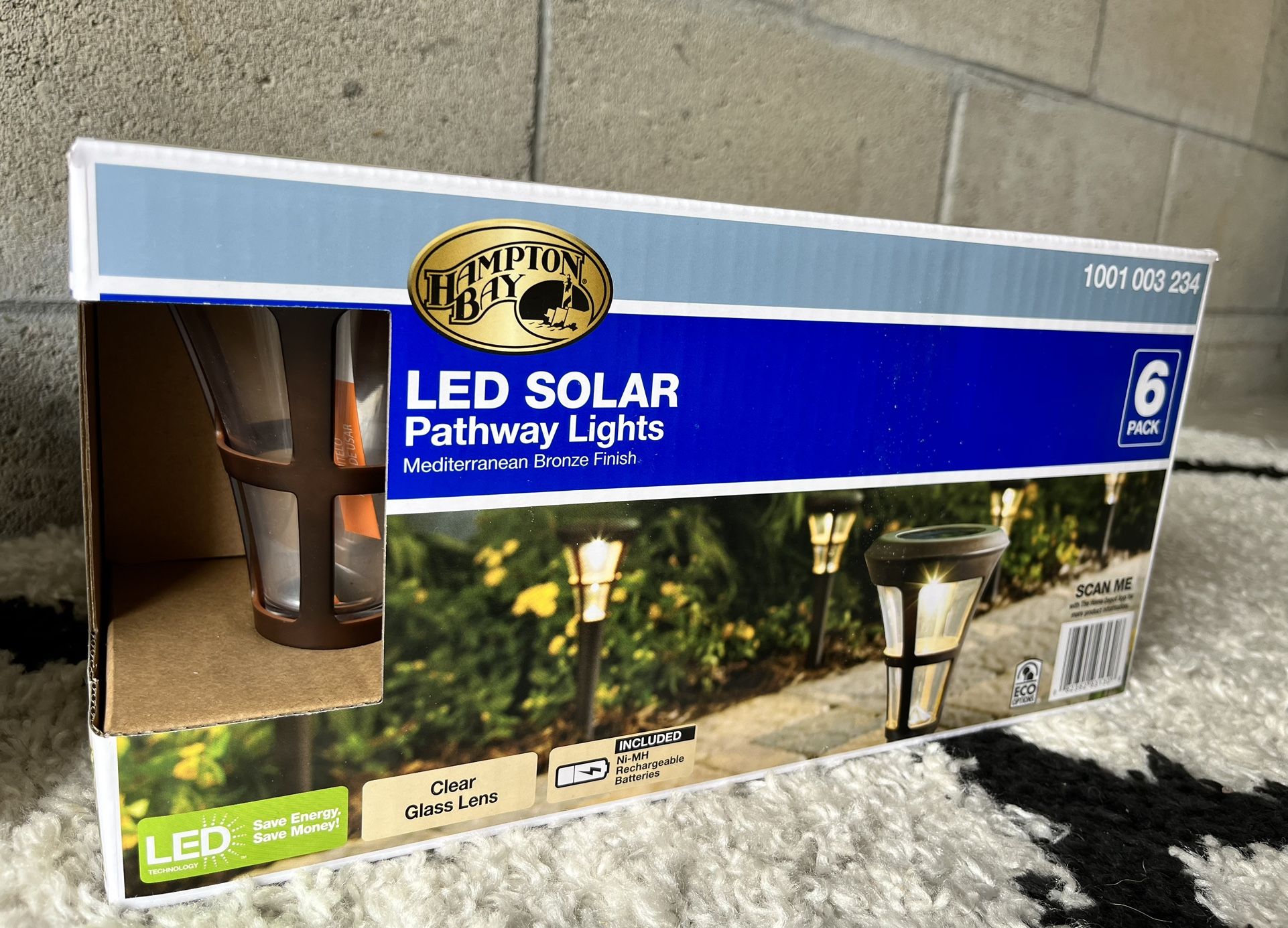 Hampton Bay LED Solar Pathway Lights - 6 Pack