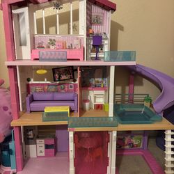 Barbie Dreamhouse, airplane, camper and Various items