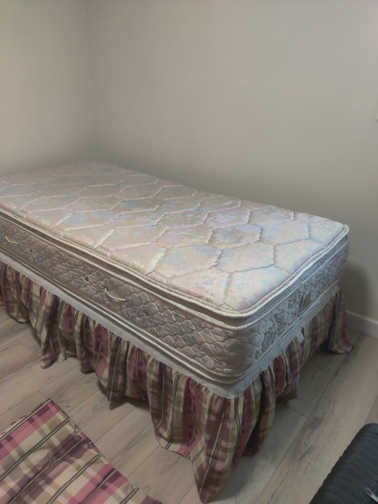 Twin Bed.