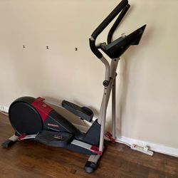 ProForm 700 Cardio Cross Trainer Elliptical (PICK UP 11AM-12PM ON JULY 19)