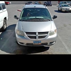 2005 Dodge Grand Caravan 
