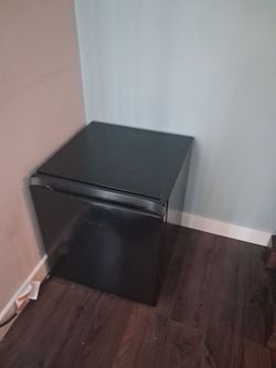 Mini freezer/fridge