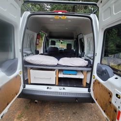 Camper Van Deluxe 