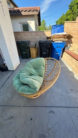 Free Wicker Circle Chair with Cushion! You pick up!