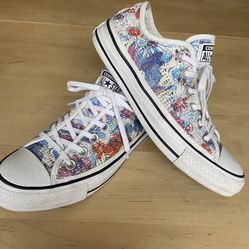 Like New Converse Women’s 7 All Star Chuck Taylor