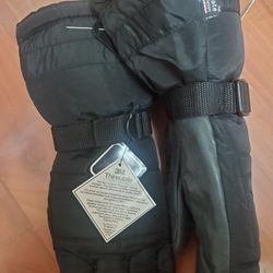 Snow Clothes And Boots ❄️ Different Prices And Many More Sizes