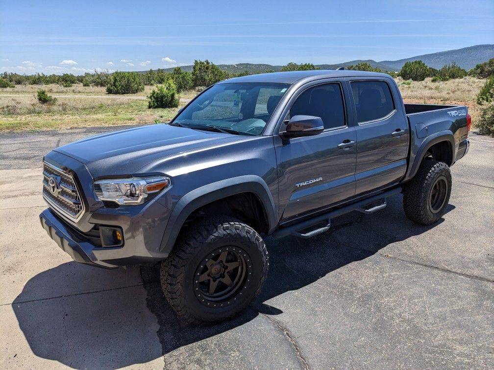 2017 Toyota Tacoma